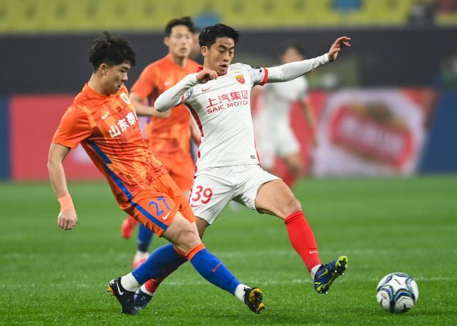 九游-海港或微调外教外援构成 克籍中卫恐继续长期休战